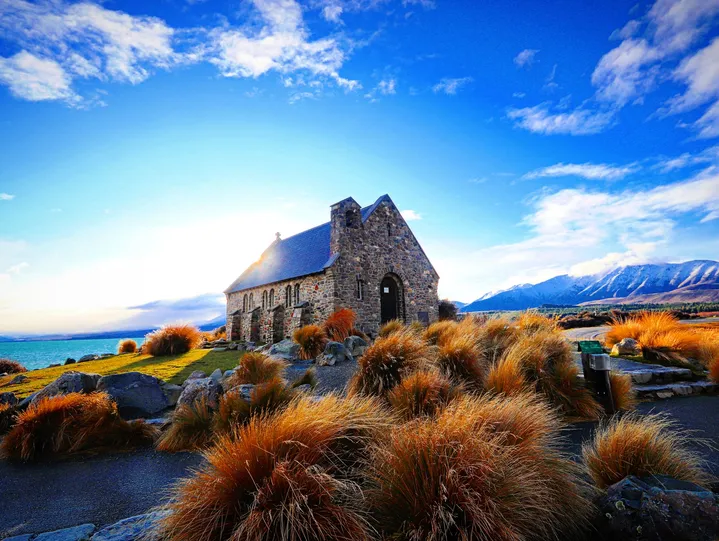 lake tekapo